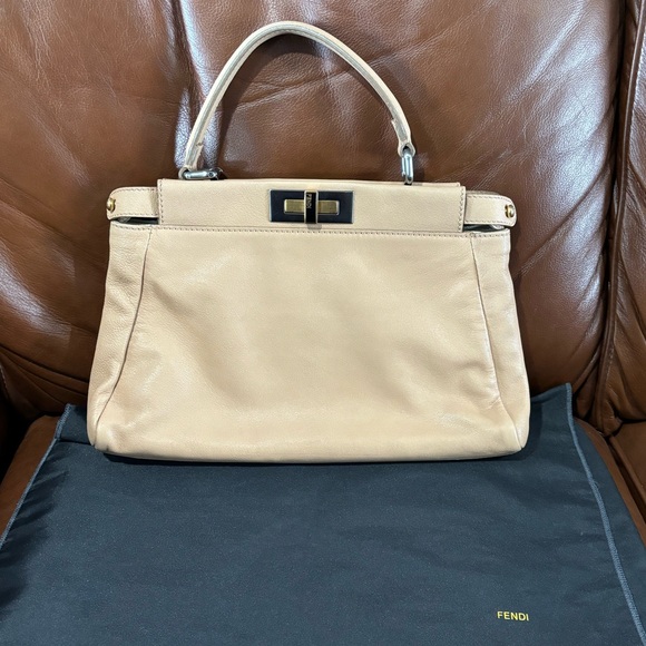 Fendi Peekaboo Medium Handbag with Strap & Dustbag - Picture 16 of 16